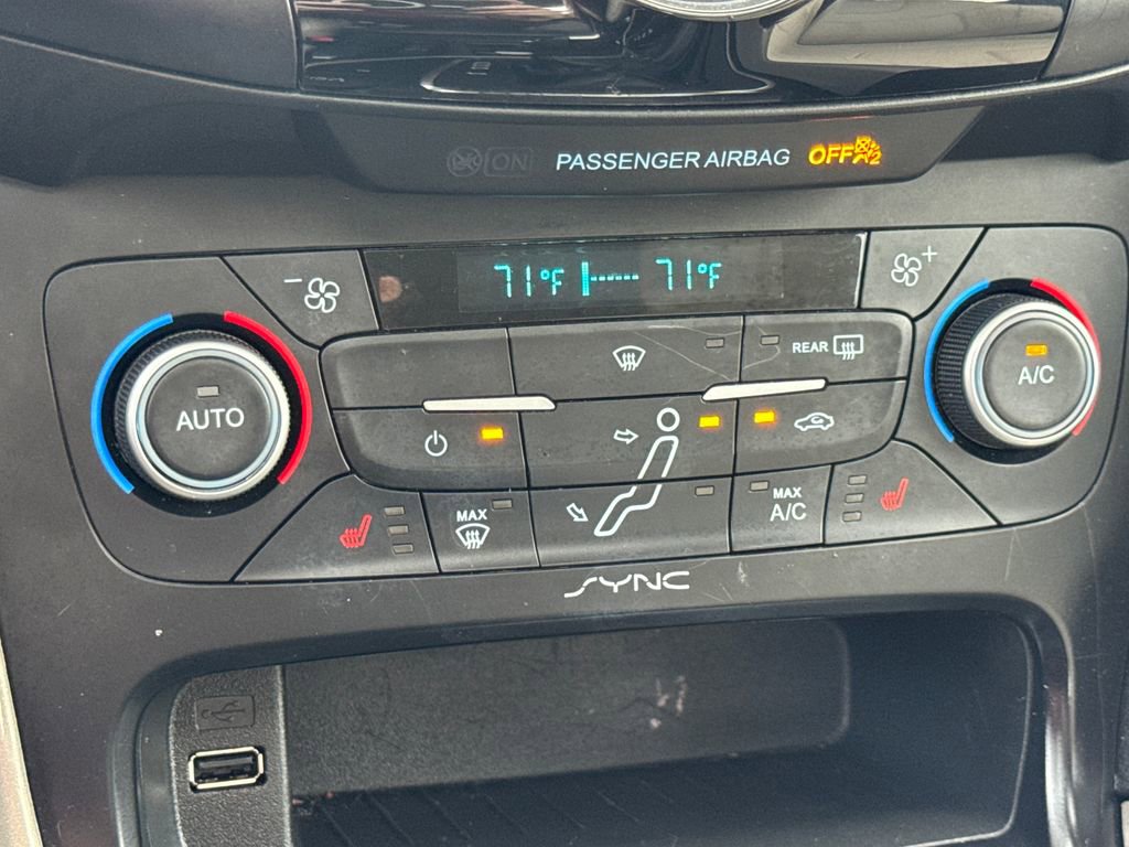 Used 2018 Ford Focus Titanium FWD image 58