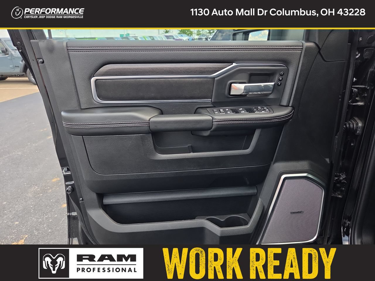 New 2026 RAM 2500 Laramie AWD/4WD image 19