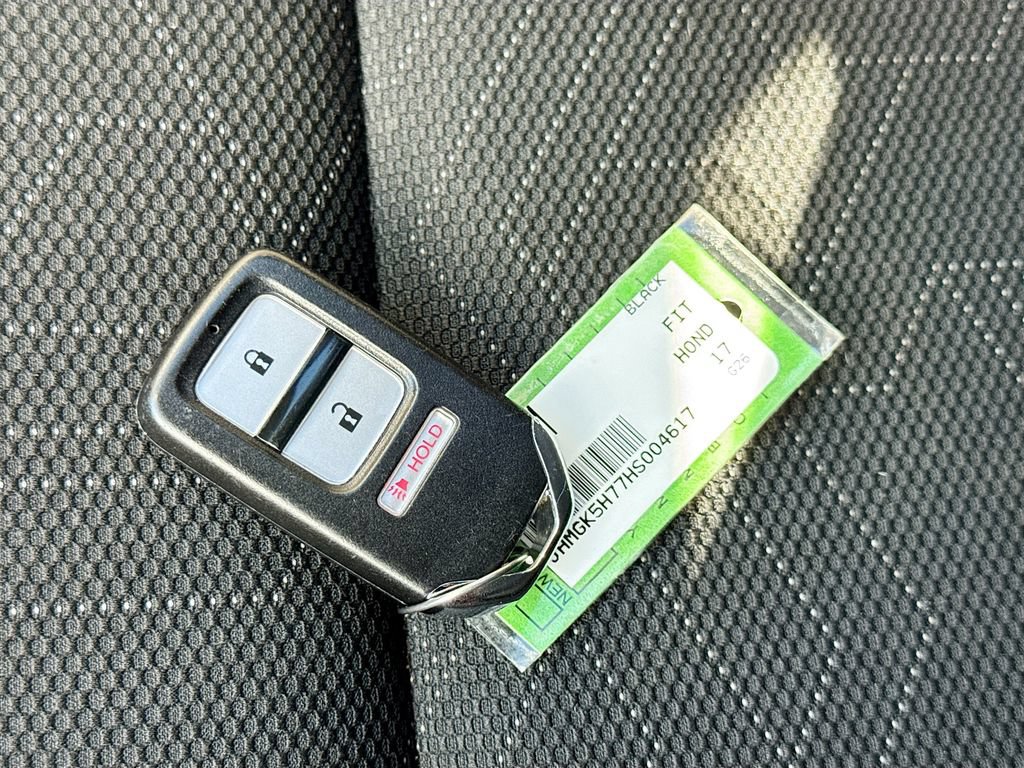Used 2017 Honda Fit EX image 34