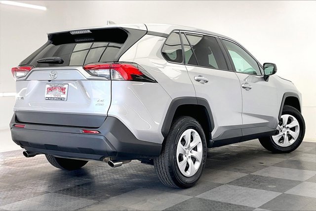 Used 2024 Toyota RAV4 LE image 13