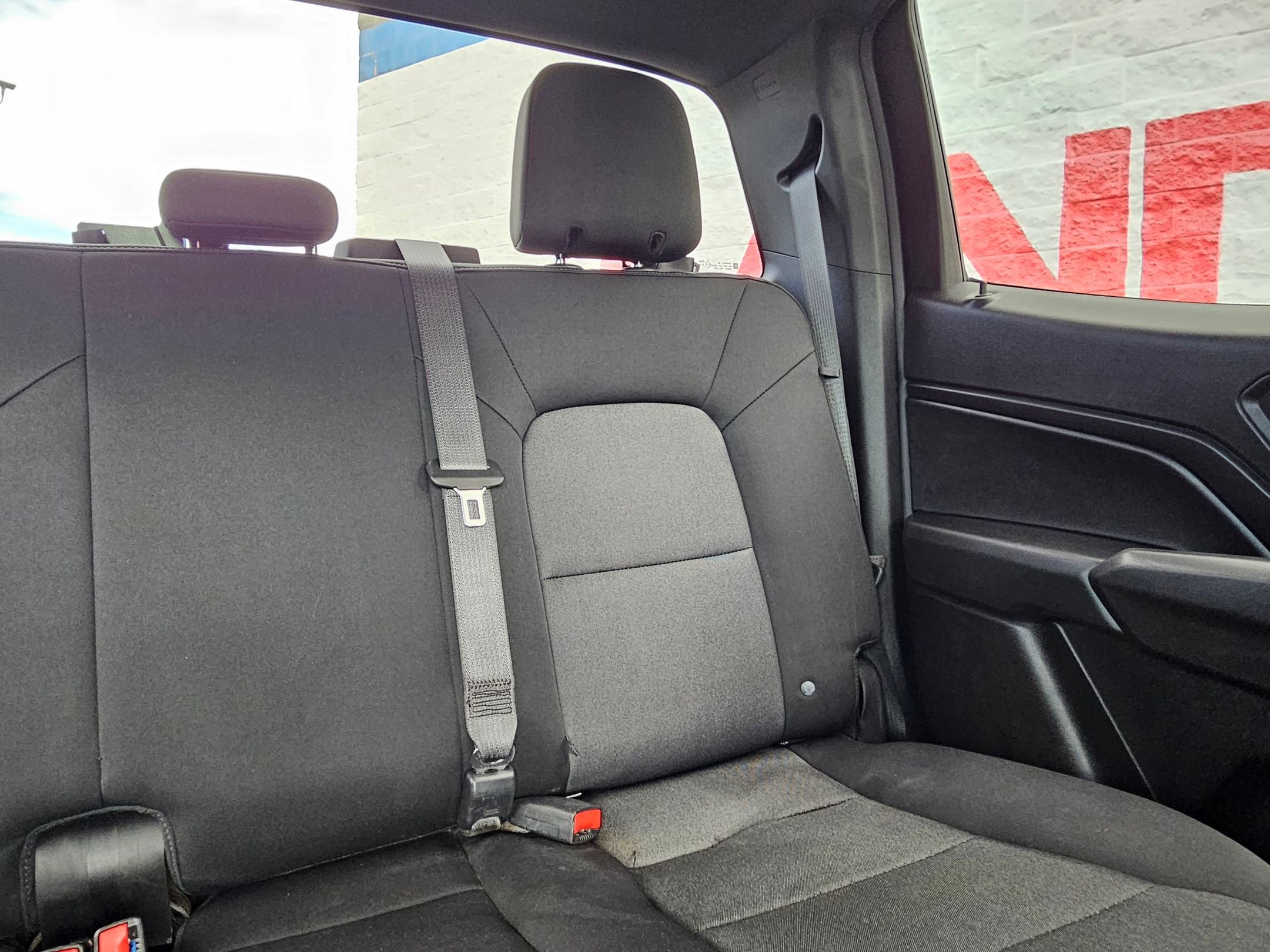 Used 2023 Chevrolet Colorado W/T RWD image 27