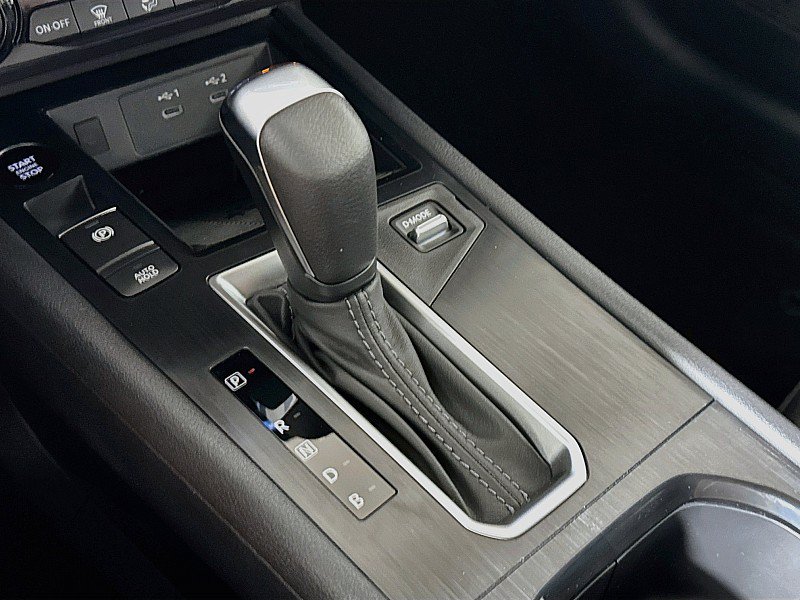 New 2026 Nissan Kicks SV w/ Cold Weather Package FWD image 17