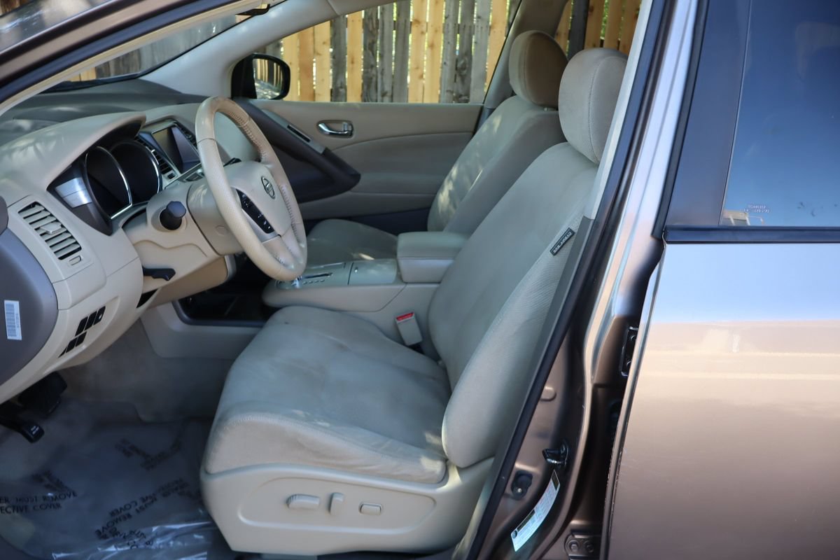 Used 2013 Nissan Murano SV AWD/4WD image 19
