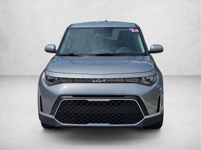 Used 2024 Kia Soul LX w/ Option Group 015 FWD image 2
