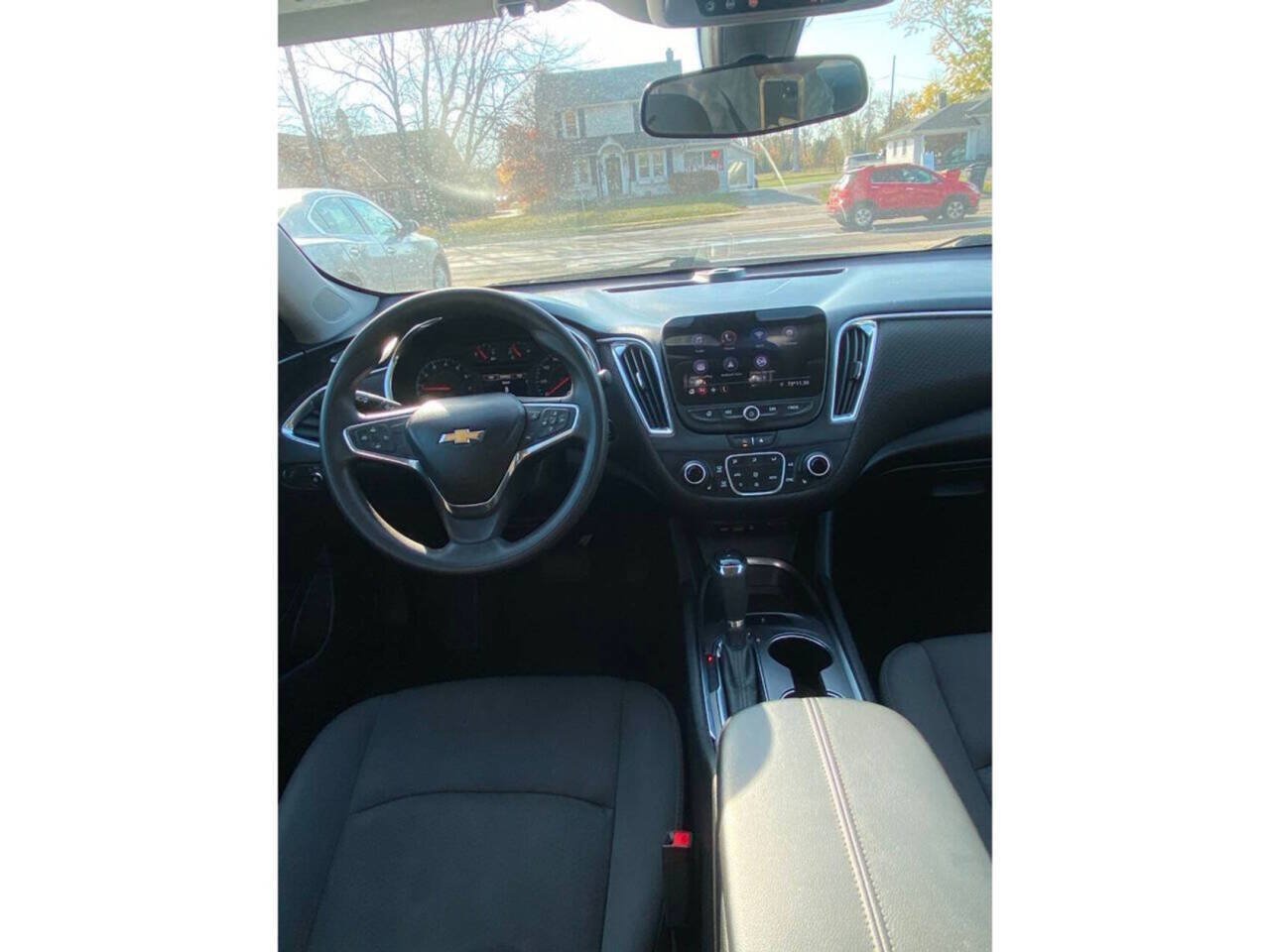 Used 2020 Chevrolet Malibu LT FWD image 12