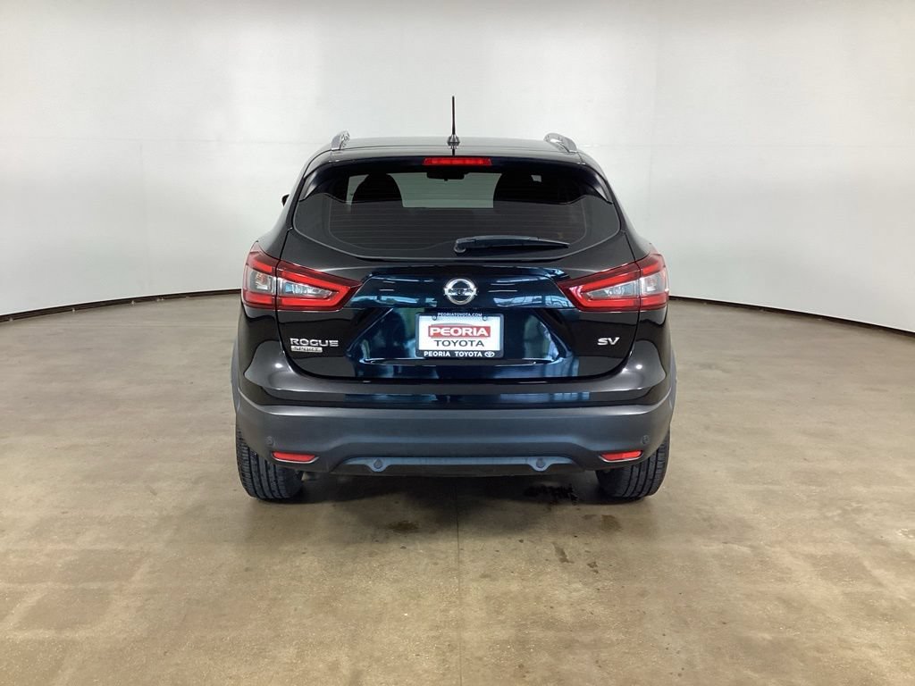 Used 2020 Nissan Rogue Sport SV FWD image 10