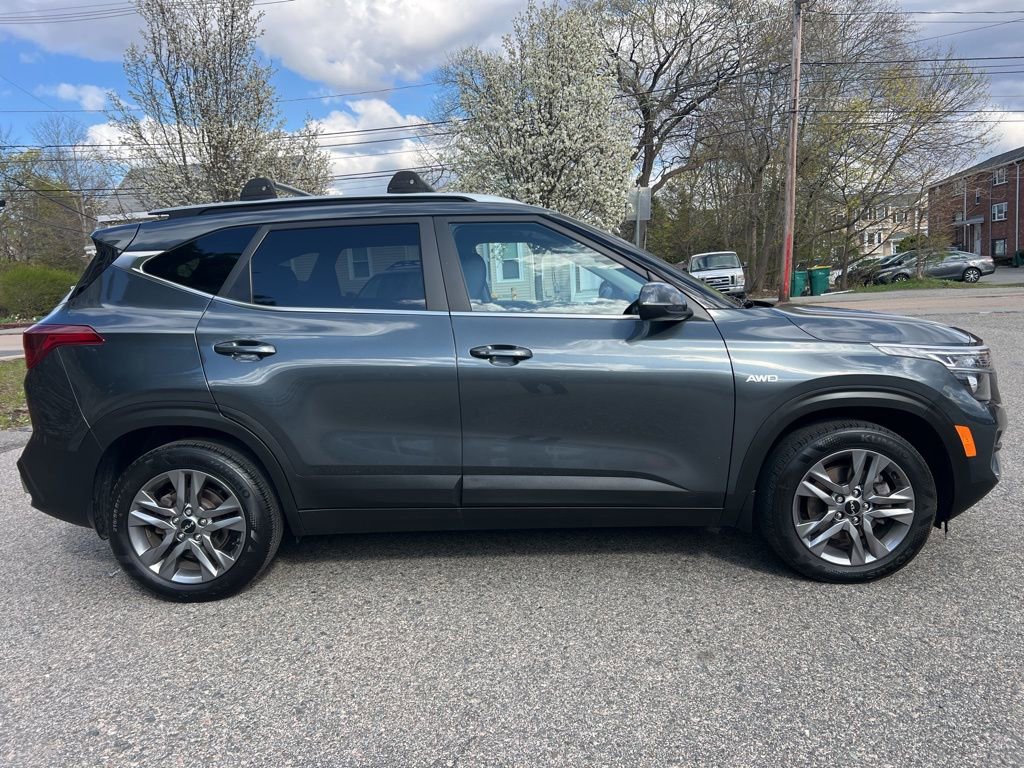 Certified 2023 Kia Seltos S image 7