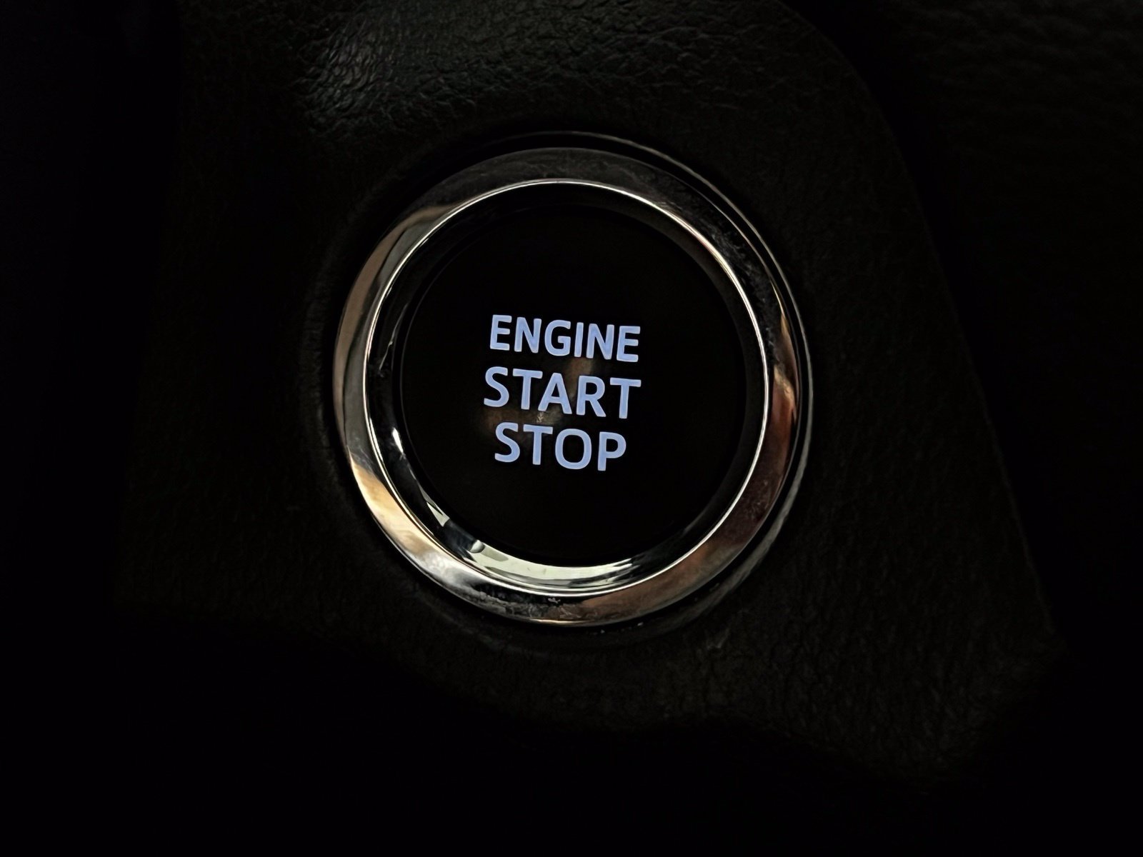 Certified 2025 Toyota RAV4 XLE FWD image 19