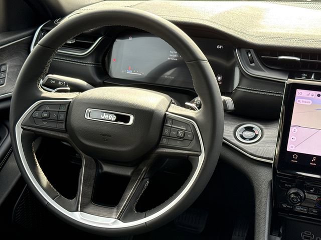 Used 2024 Jeep Grand Cherokee L Limited w/ Luxury Tech Group II image 13