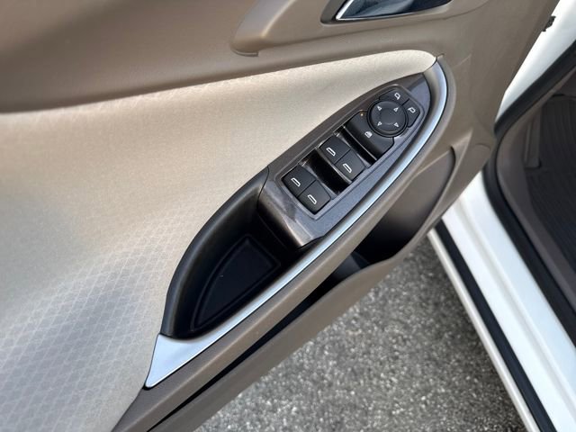 Used 2023 Chevrolet Malibu LS image 11