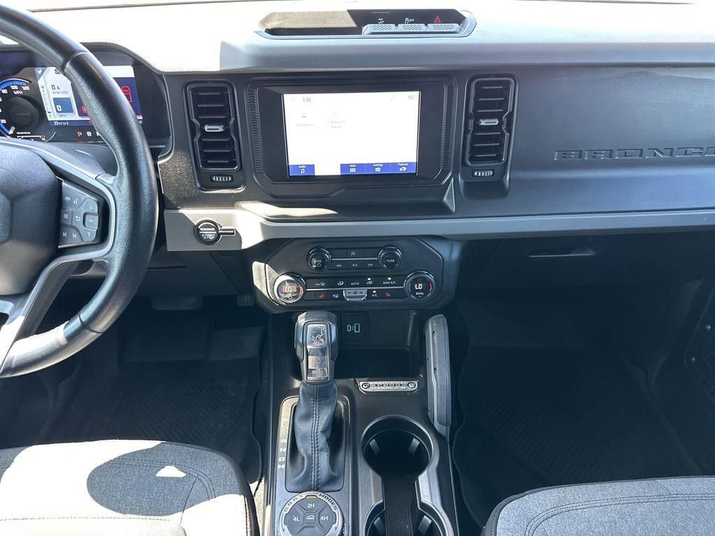 Used 2023 Ford Bronco Big Bend image 12