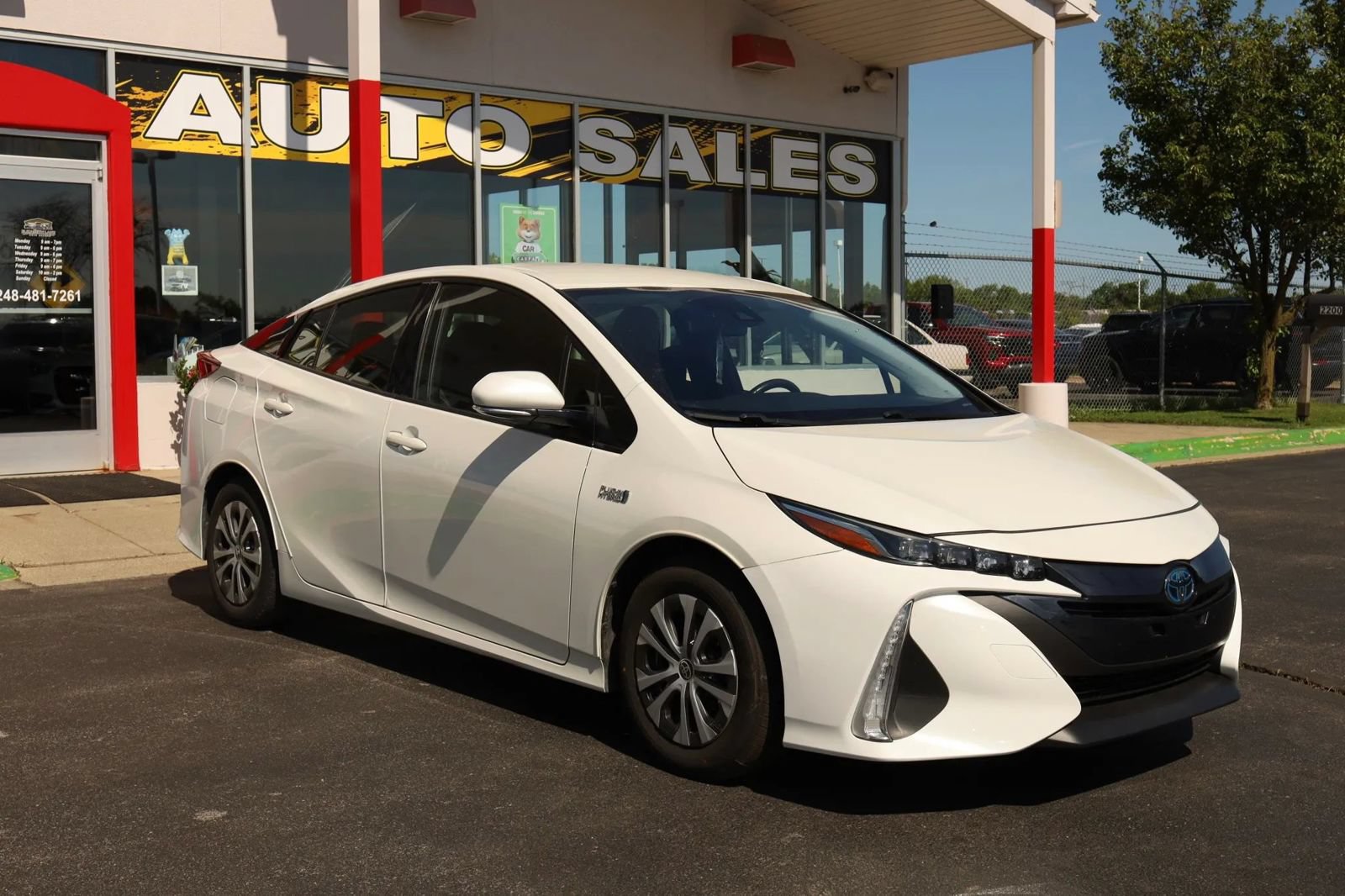 Used 2019 Toyota Prius Prime Premium FWD image 3