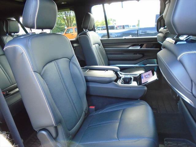 Certified 2025 Jeep Grand Wagoneer L Series II Obsidian w/ Quick Order Packagew 28T AWD/4WD image 10