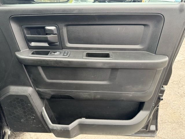 Used 2018 RAM 2500 Tradesman w/ Chrome Appearance Group image 15