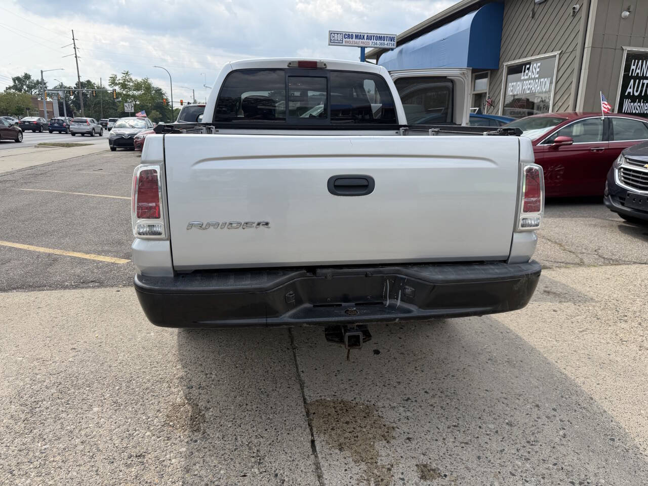 Used 2008 Mitsubishi Raider LS RWD image 7