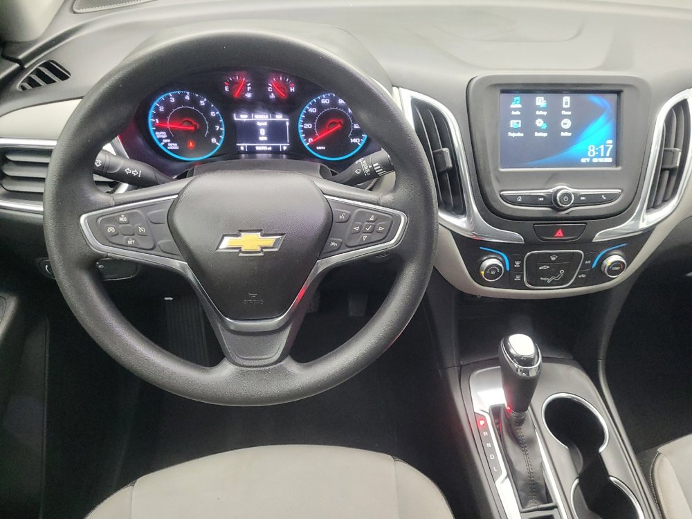 Used 2018 Chevrolet Equinox LS image 22