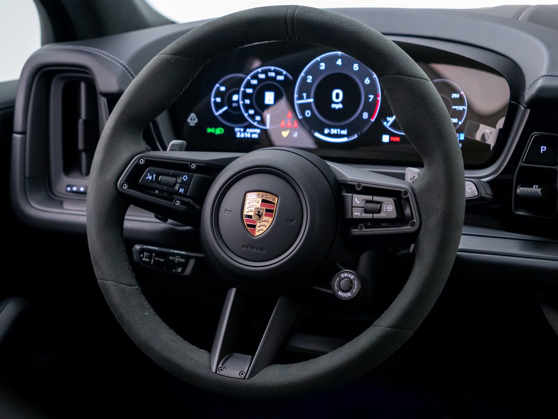 Used 2026 Porsche Cayenne GTS AWD/4WD image 10