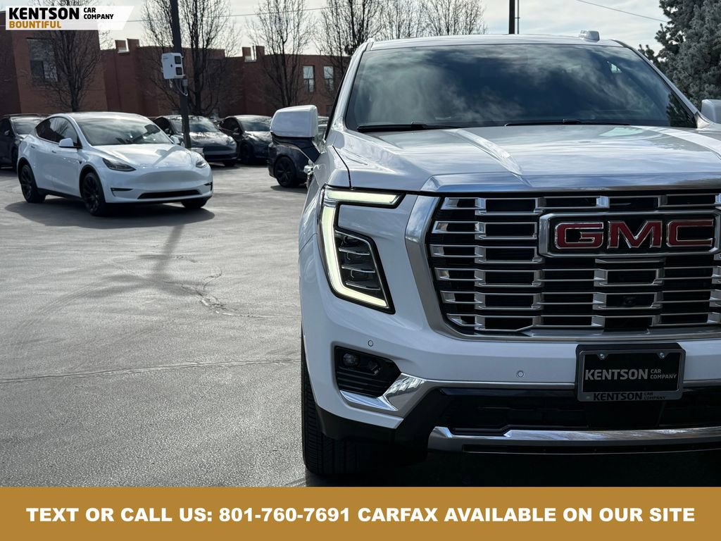 Used 2025 GMC Yukon Denali w/ Sun & Power Step Package image 14