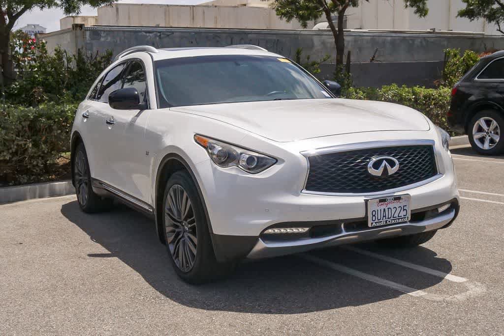 Used 2017 INFINITI QX70 2WD w/ Limited Package image 3