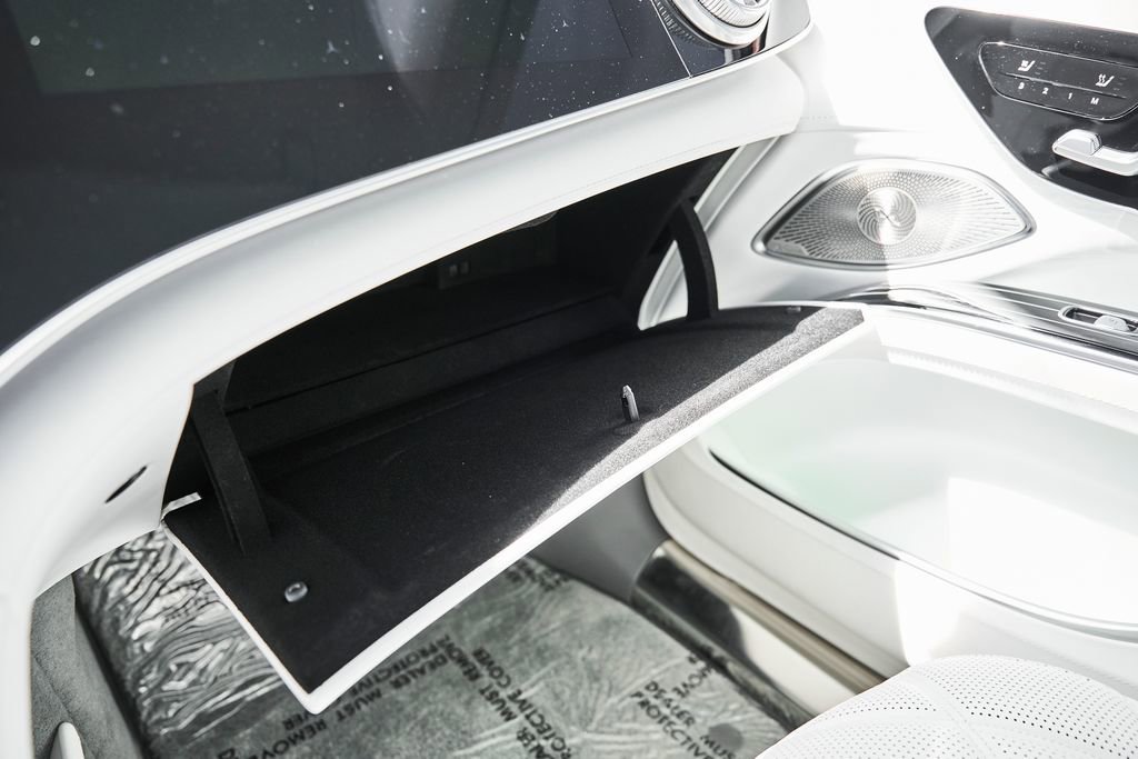 Used 2024 Mercedes-Benz Maybach EQS 680 4MATIC image 88