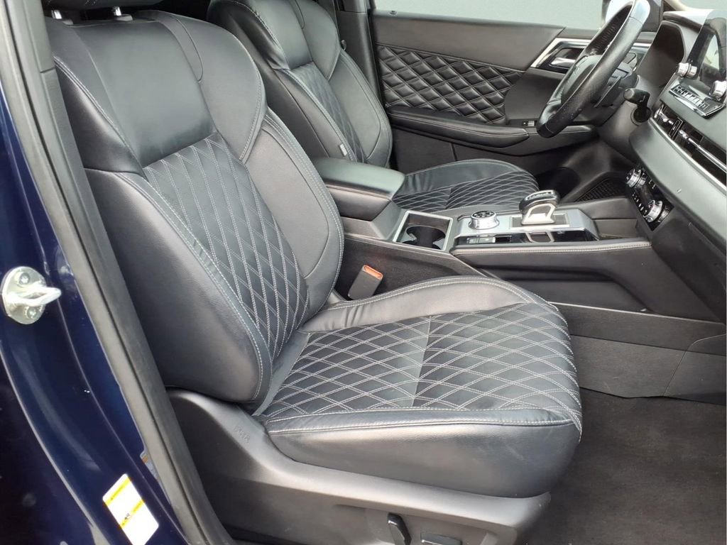 Used 2022 Mitsubishi Outlander SEL AWD/4WD image 15