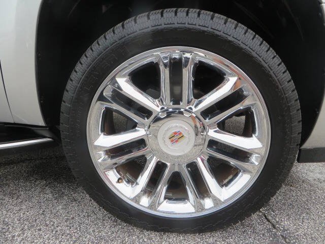 Used 2013 Cadillac Escalade EXT Luxury AWD/4WD image 56