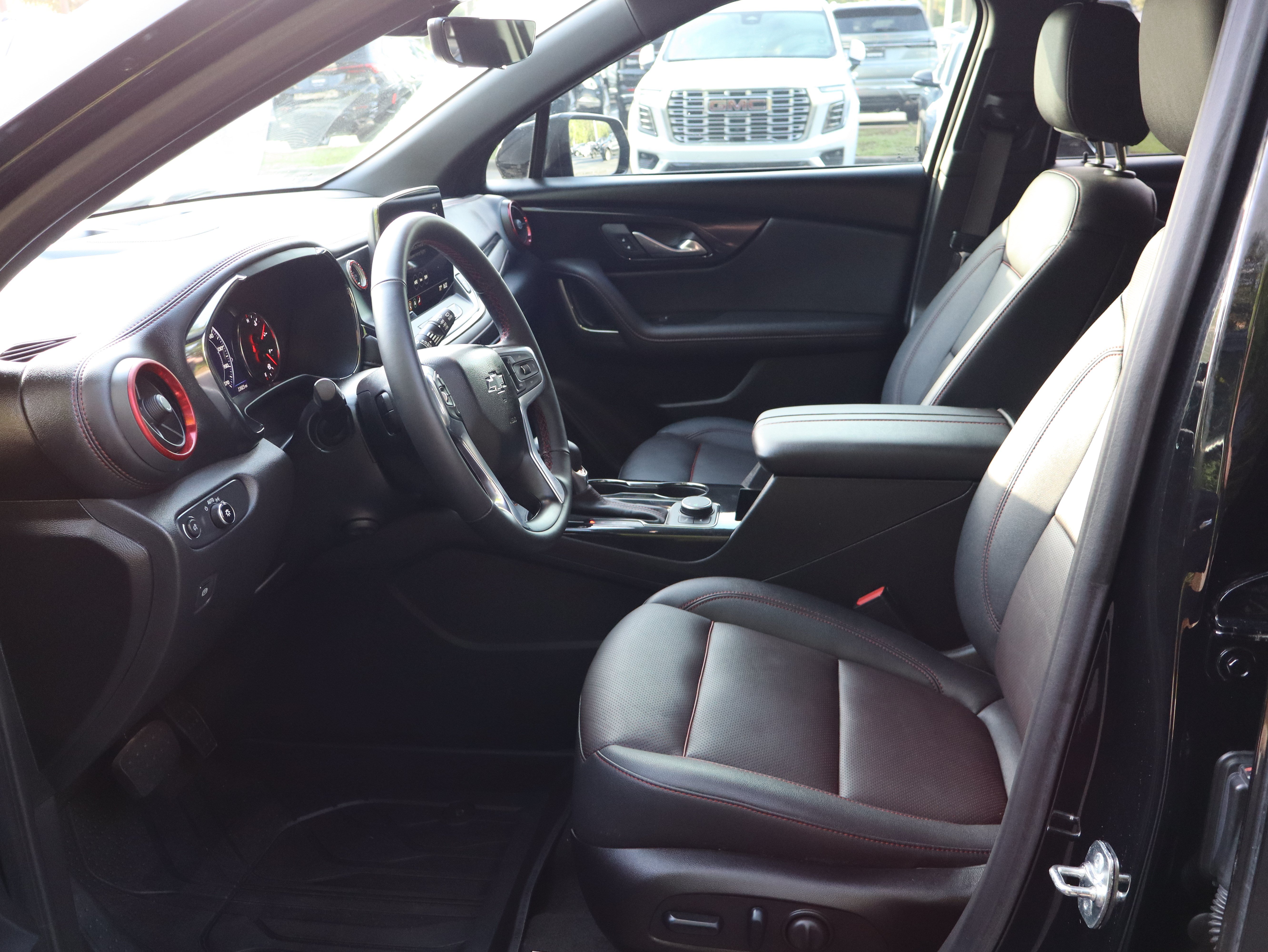 Used 2024 Chevrolet Blazer RS w/ Driver Confidence II Package FWD image 22