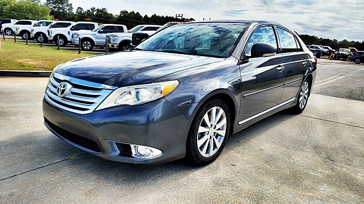 Used 2011 Toyota Avalon Limited image 5