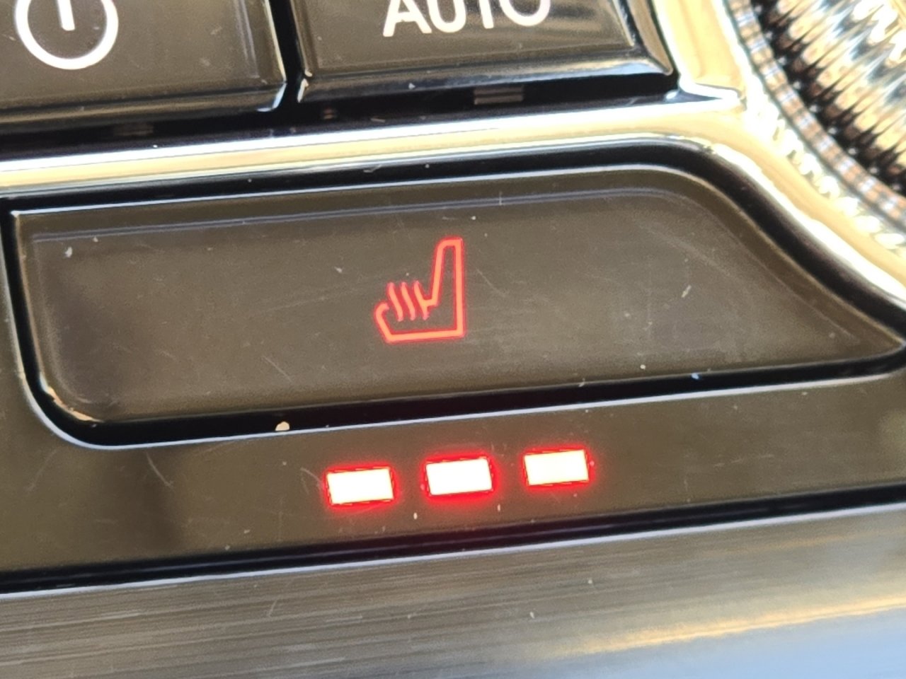 Used 2022 Lincoln Nautilus FWD image 7