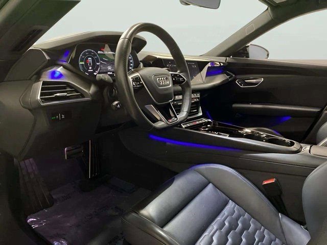 Used 2023 Audi RS e-tron GT w/ Carbon Performance Package image 15