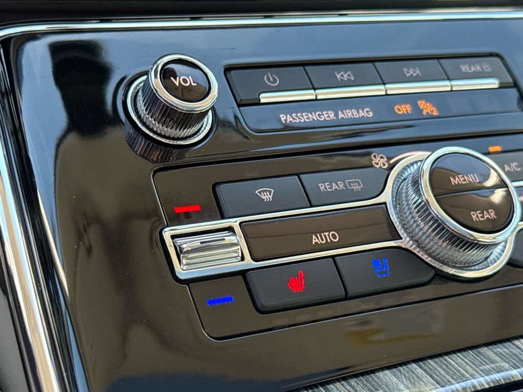 Certified 2022 Lincoln Navigator Black Label AWD/4WD image 30