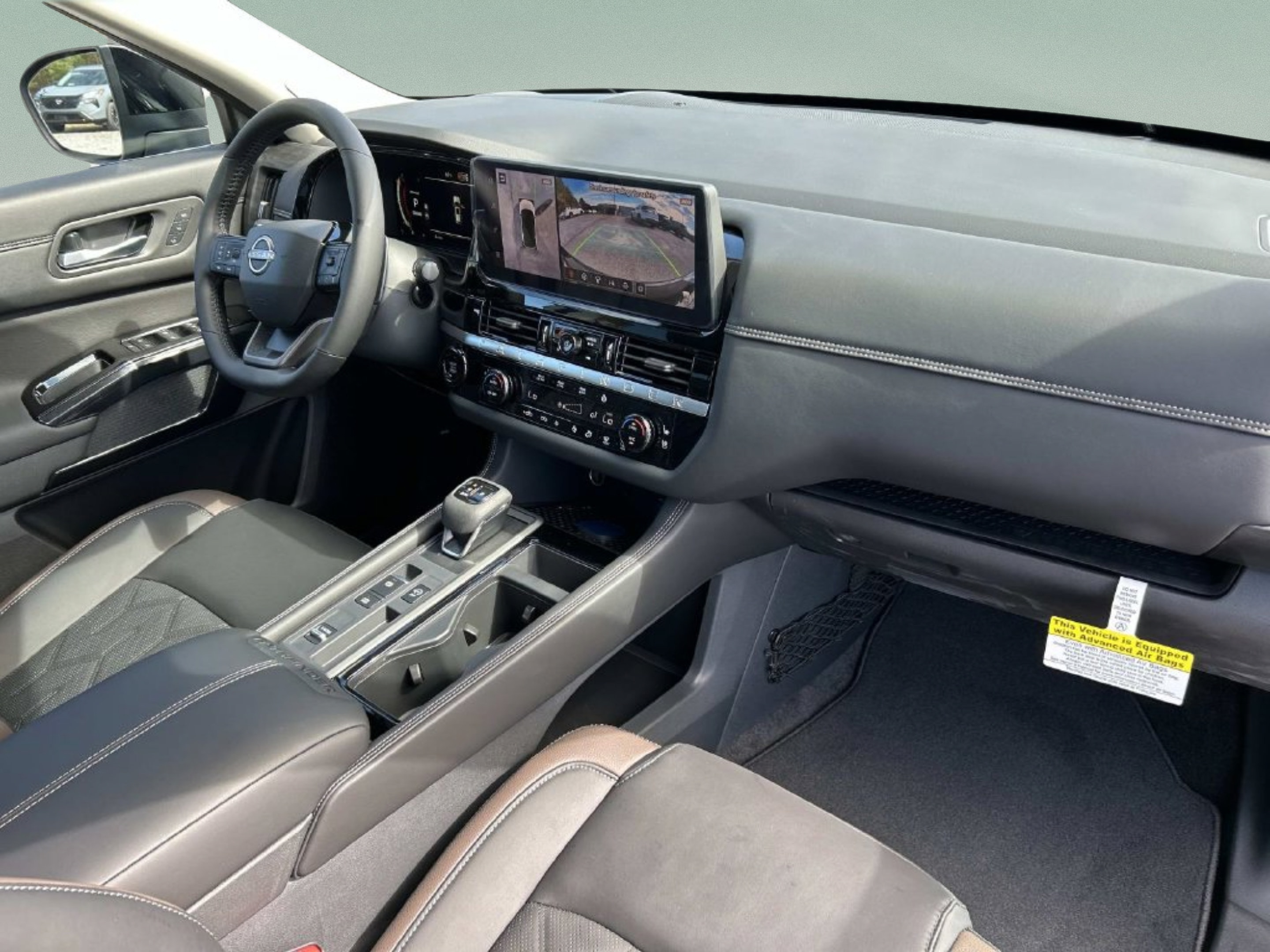 New 2026 Nissan Pathfinder Platinum FWD image 21