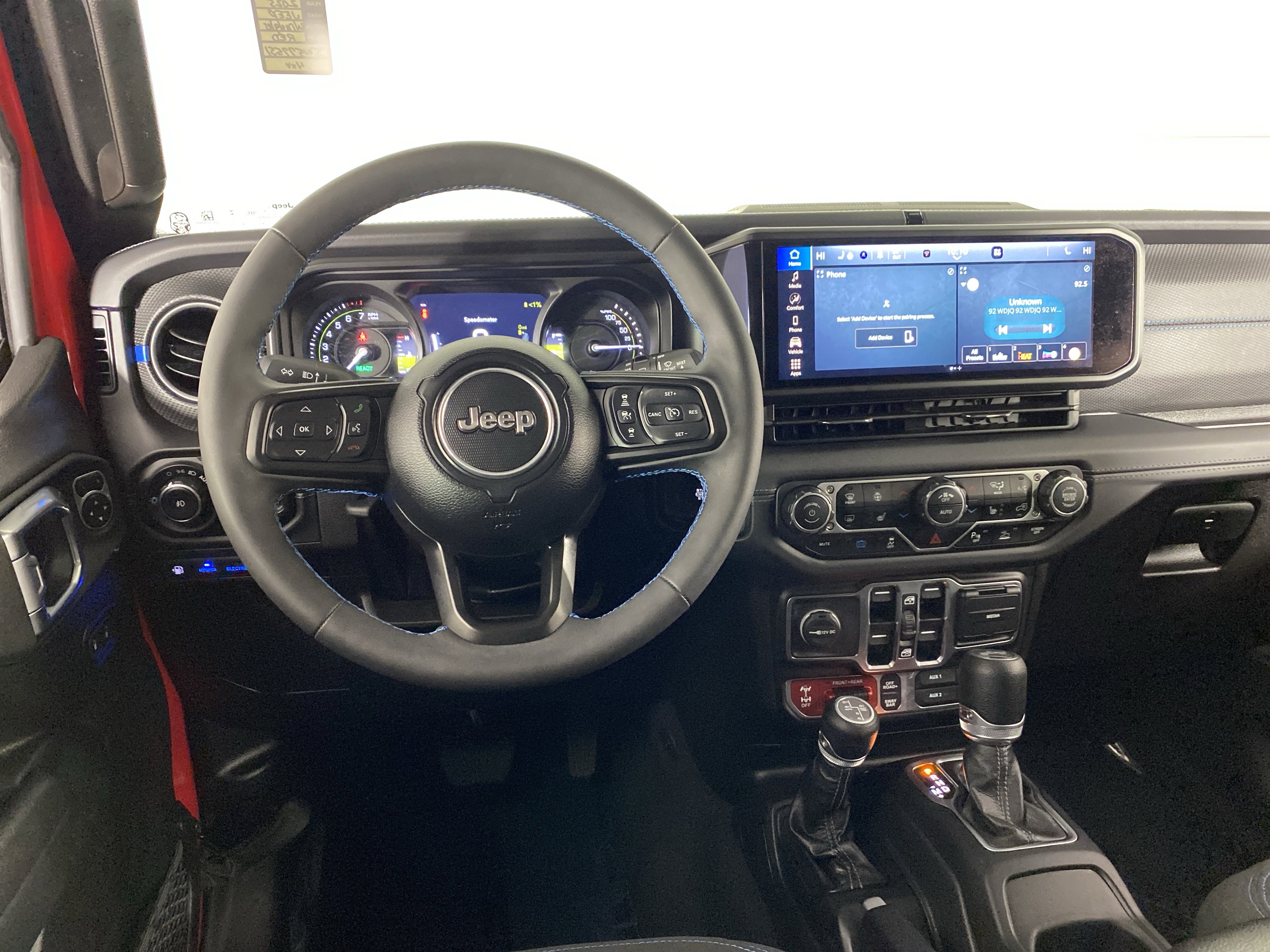 Used 2025 Jeep Wrangler Unlimited Rubicon 4xe w/ Safety Group AWD/4WD image 34