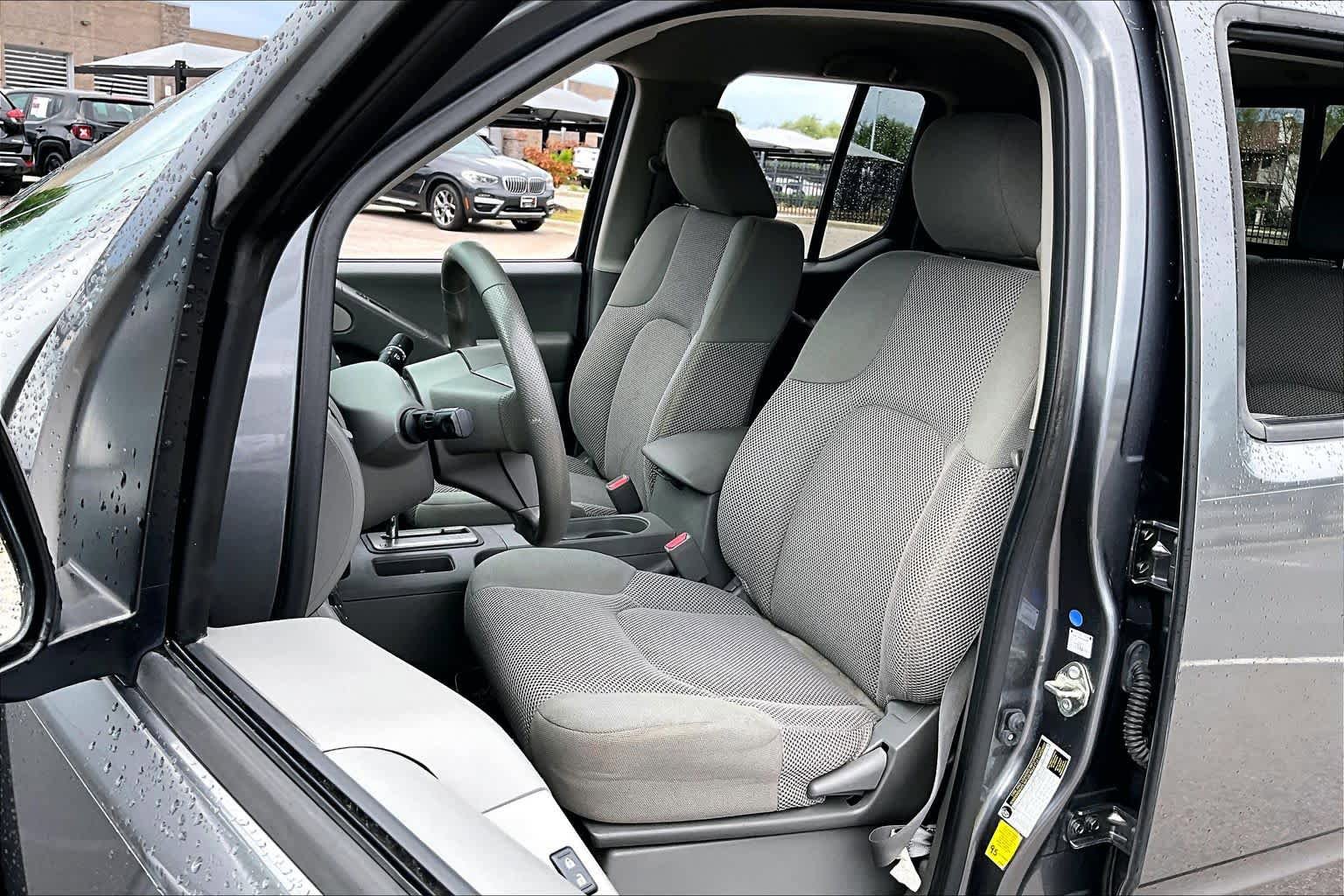 Used 2019 Nissan Frontier SV RWD image 8