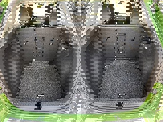 New 2025 Volkswagen Taos SE image 36