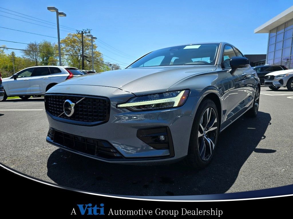 Used 2024 Volvo S60 B5 Plus w/ Climate Package image 4