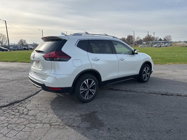 Used 2019 Nissan Rogue SV w/ Premium Package image 5