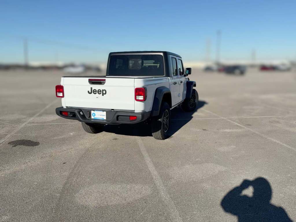 New 2026 Jeep Gladiator Sport image 11