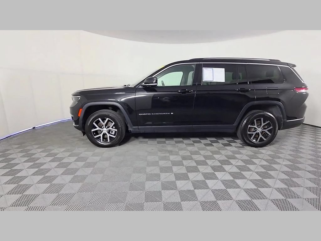 Used 2023 Jeep Grand Cherokee L Limited w/ Trailer Tow Group (B) AWD/4WD image 47