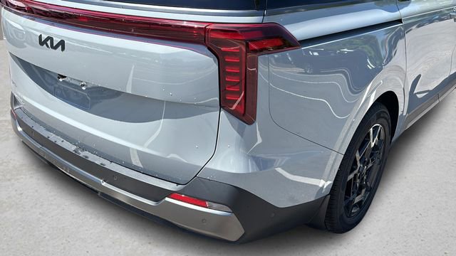 Used 2025 Kia Carnival SX Prestige FWD image 39