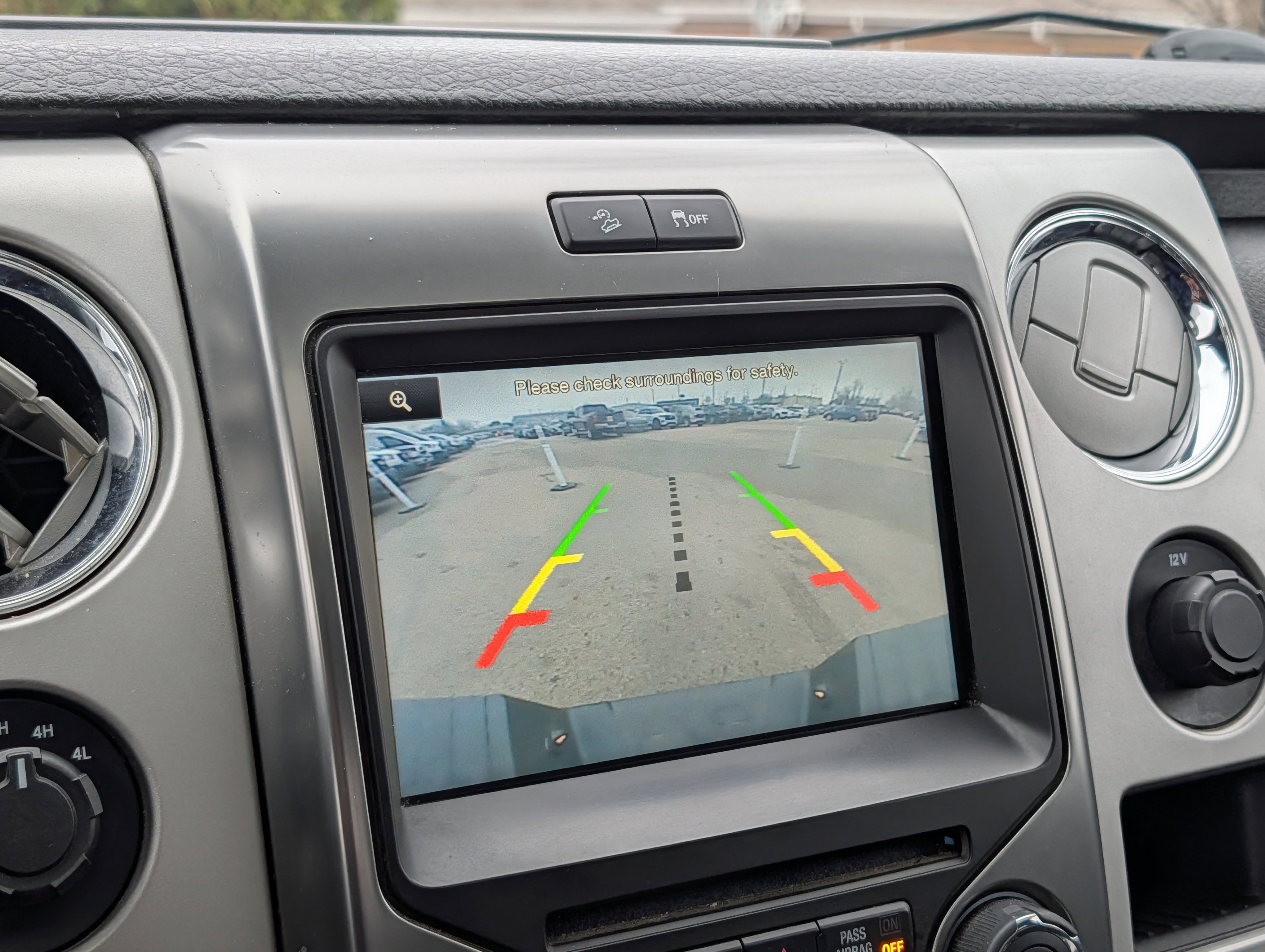 Used 2014 Ford F150 FX4 w/ Equipment Group 402A Luxury AWD/4WD image 21