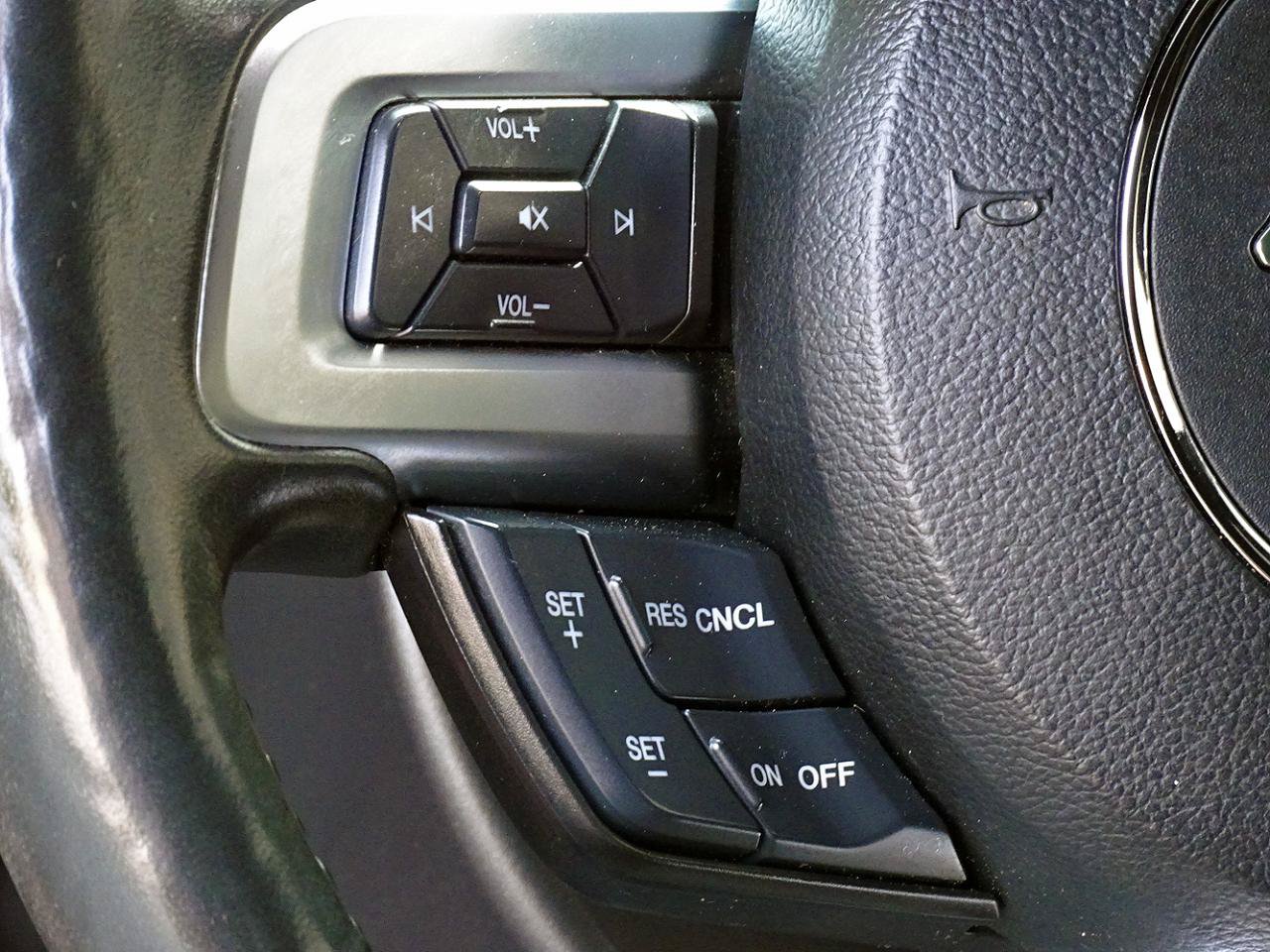 Used 2019 Ford Mustang GT Premium w/ Equipment Group 401A RWD image 29