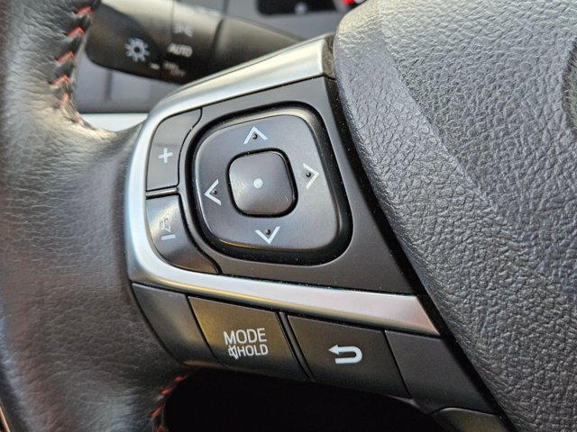 Used 2015 Toyota Camry SE FWD image 21