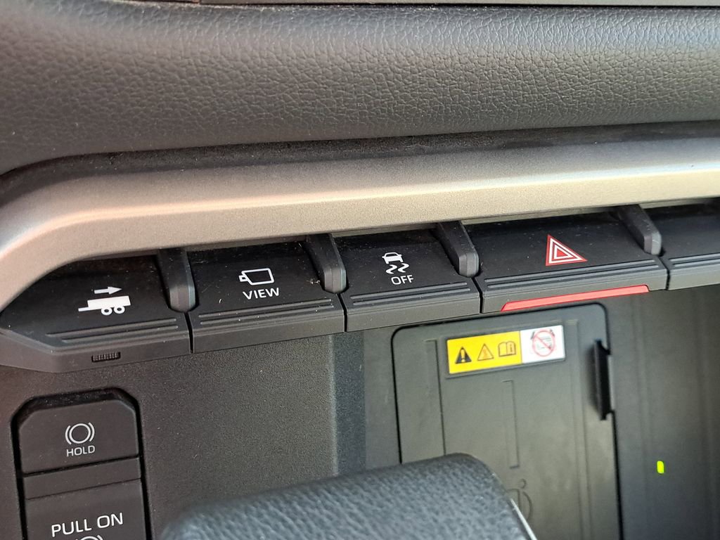 Used 2024 Toyota Tundra Limited image 25