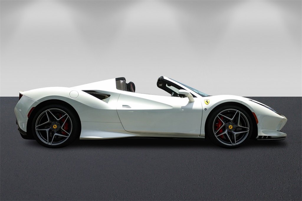 Certified 2022 Ferrari F8 Tributo image 2