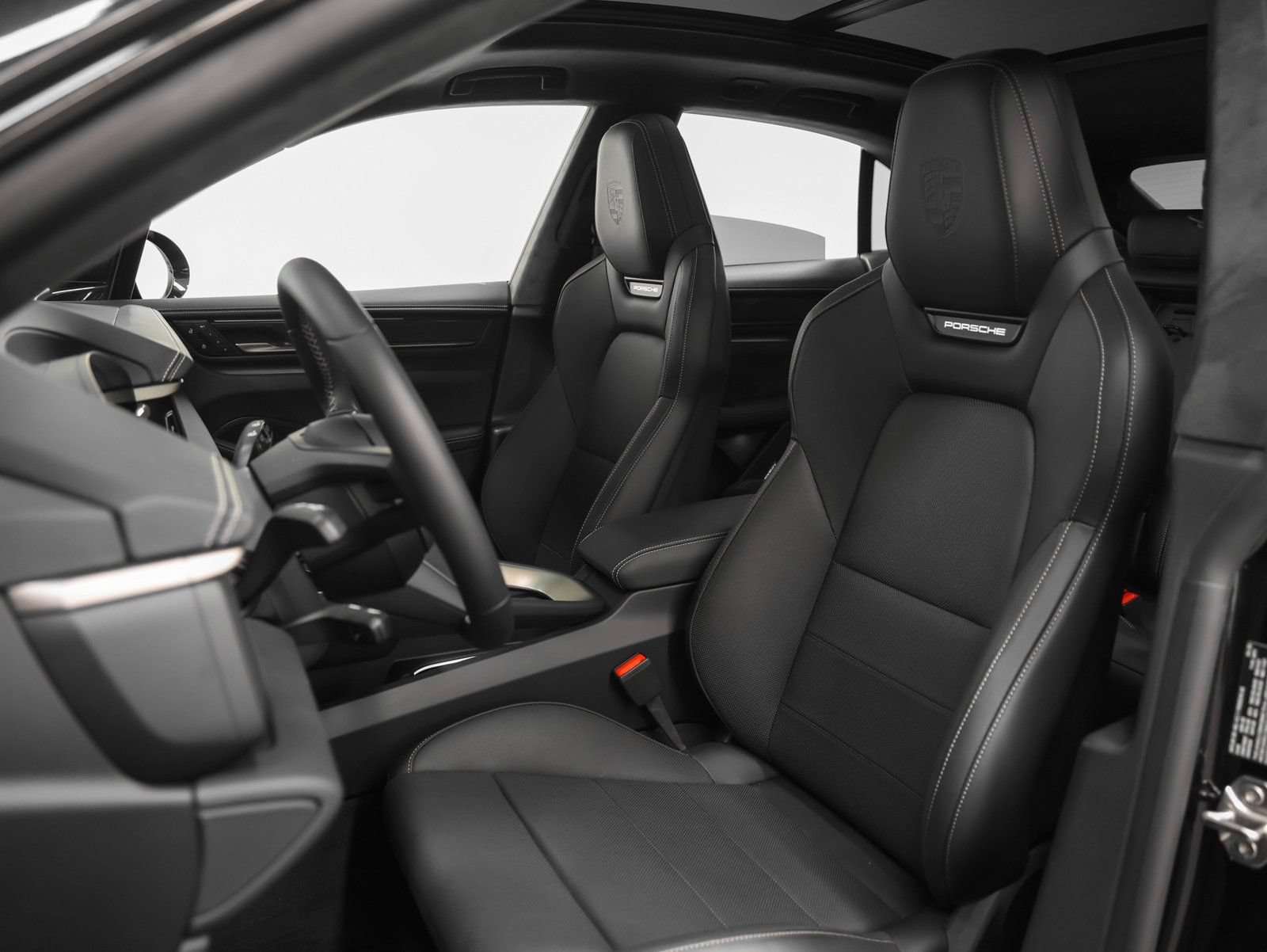 New 2025 Porsche Macan Turbo Electric AWD/4WD image 54