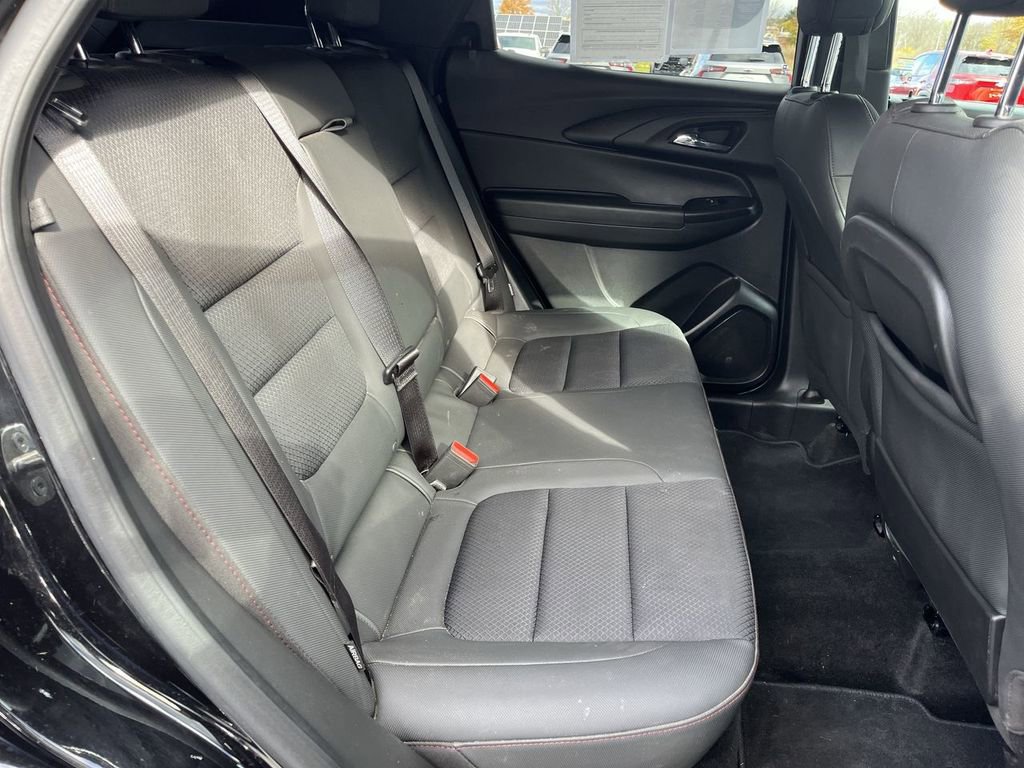 Certified 2023 Chevrolet TrailBlazer RS w/ Convenience Package image 25