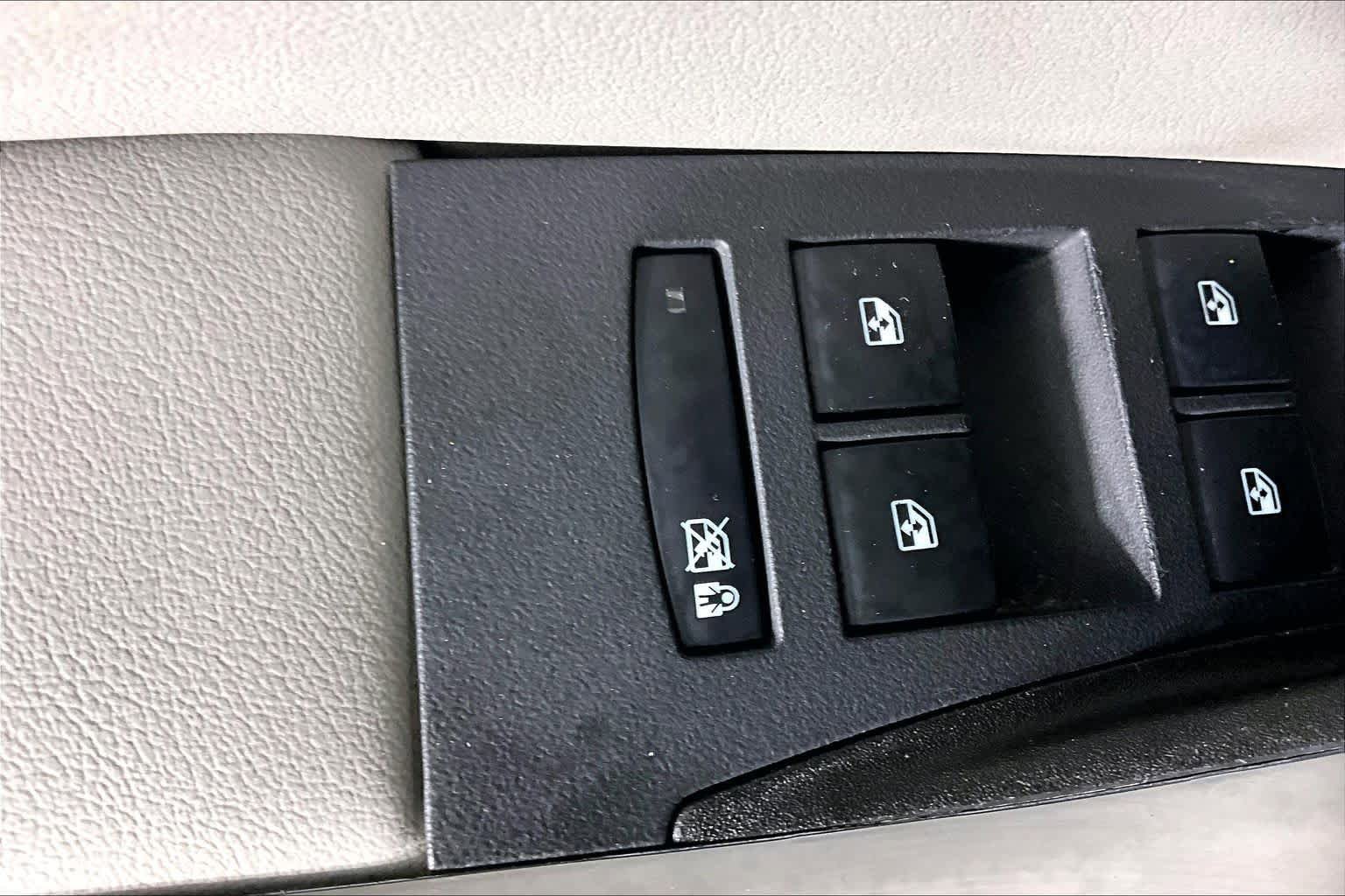 Used 2014 Buick Verano image 32