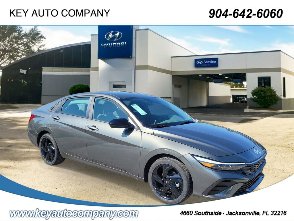 Used 2026 Hyundai Elantra Sport w/ Cargo Package FWD image 1