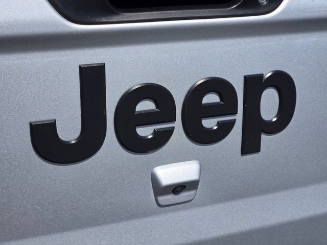 Used 2024 Jeep Gladiator Sport AWD/4WD image 17